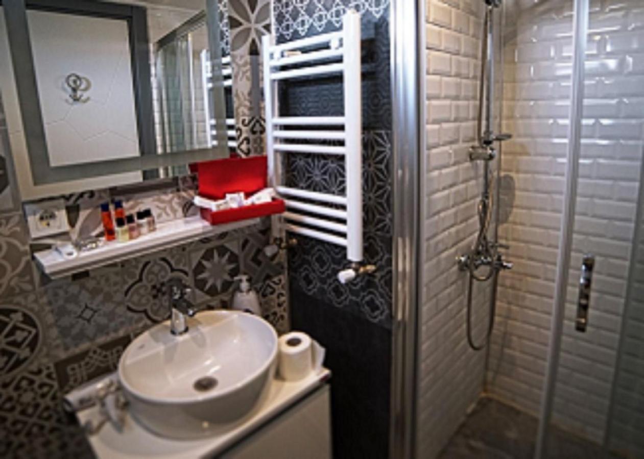 The Sisli Corner Park Inn Istambul Exterior foto